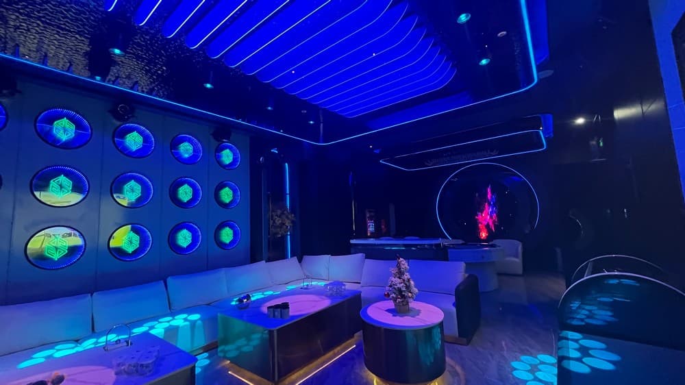 Shenzhen W PARTY HOUSE